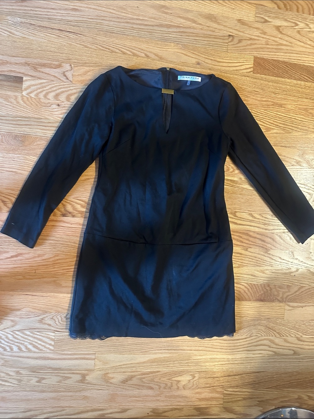 Trina Turk Black Long-Sleeve Shift Dress with Keyhole Accent